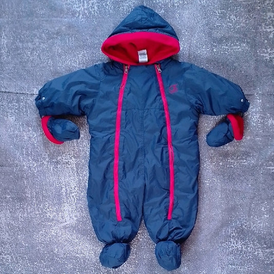VINTAGE Tommy Hilfiger Navy and Red Kids One Piece Snowsuit GLOVES