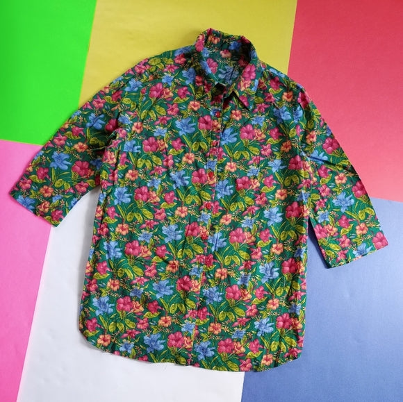 Vintage Womens Button-Up Light Summer Floral Shirt