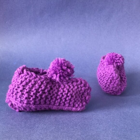 NWT Vintage Handmade Knitted Purple Children’s Slipper Booties