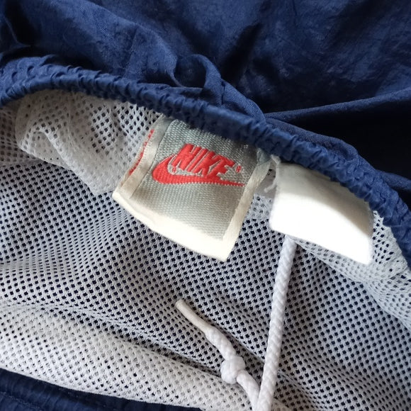 Vintage 90 Nike Big Logo Shorts unisex