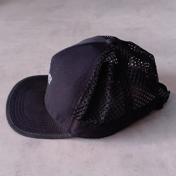 New Balance Dry Dark Mesh Hat Workout