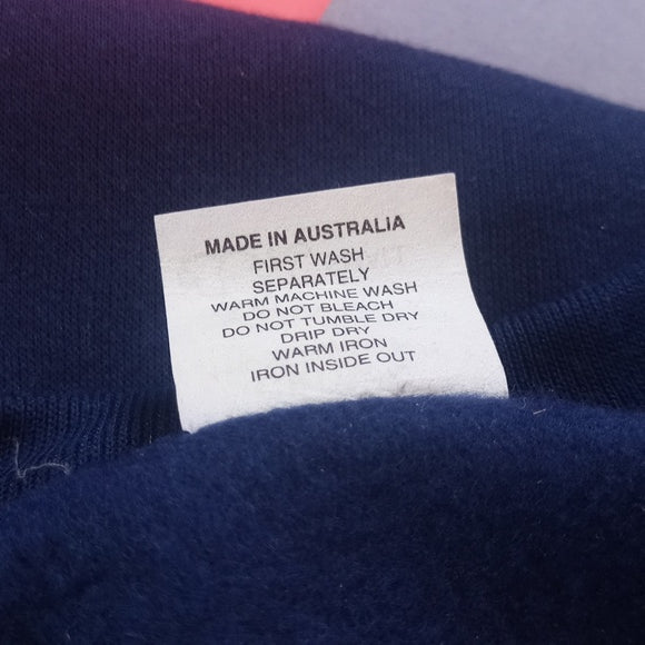 Vintage 90s Blue Mountains Australia Embroidered Crewneck Sweater