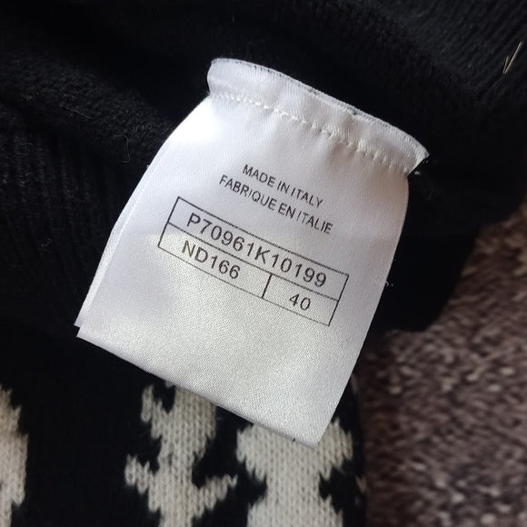 CHANEL MADE IN ITALY CASHMERE AND WOOL PRINT SWEATER P70961K10199