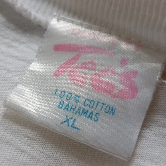 Vintage 90s Bahamas Ocean View With Spaceship and Seashells Single Stitch Tee