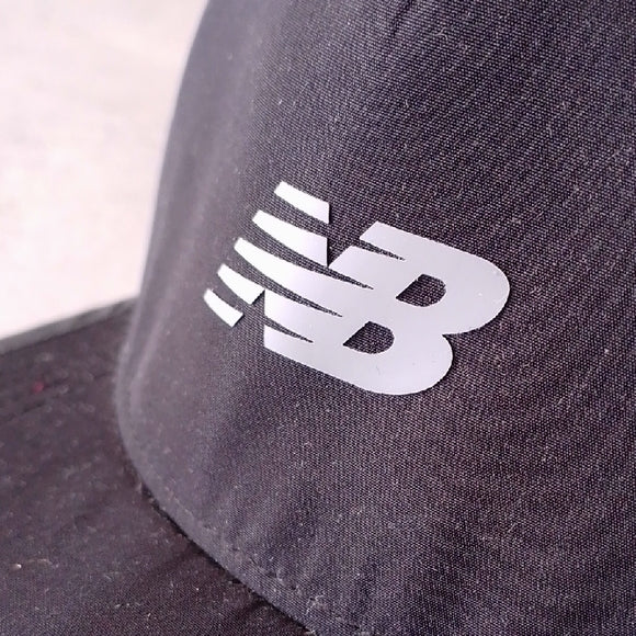 New Balance Dry Dark Mesh Hat Workout