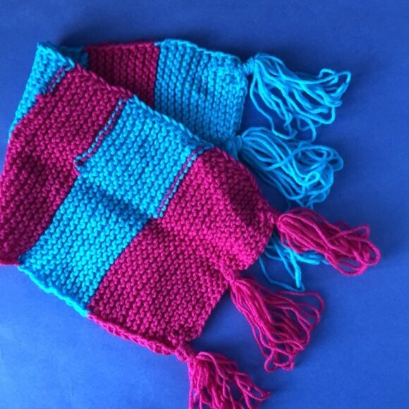 NWOT Vintage Hand-Knitted Made-in-Canada Colourful Warm Scarf