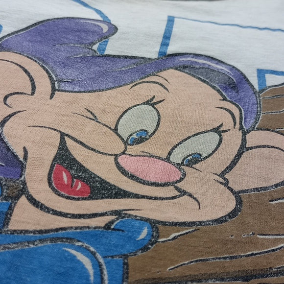 Vintage 90s Disney Snow White and the Seven Dwarfs Distressed Graphic T-Shirt
