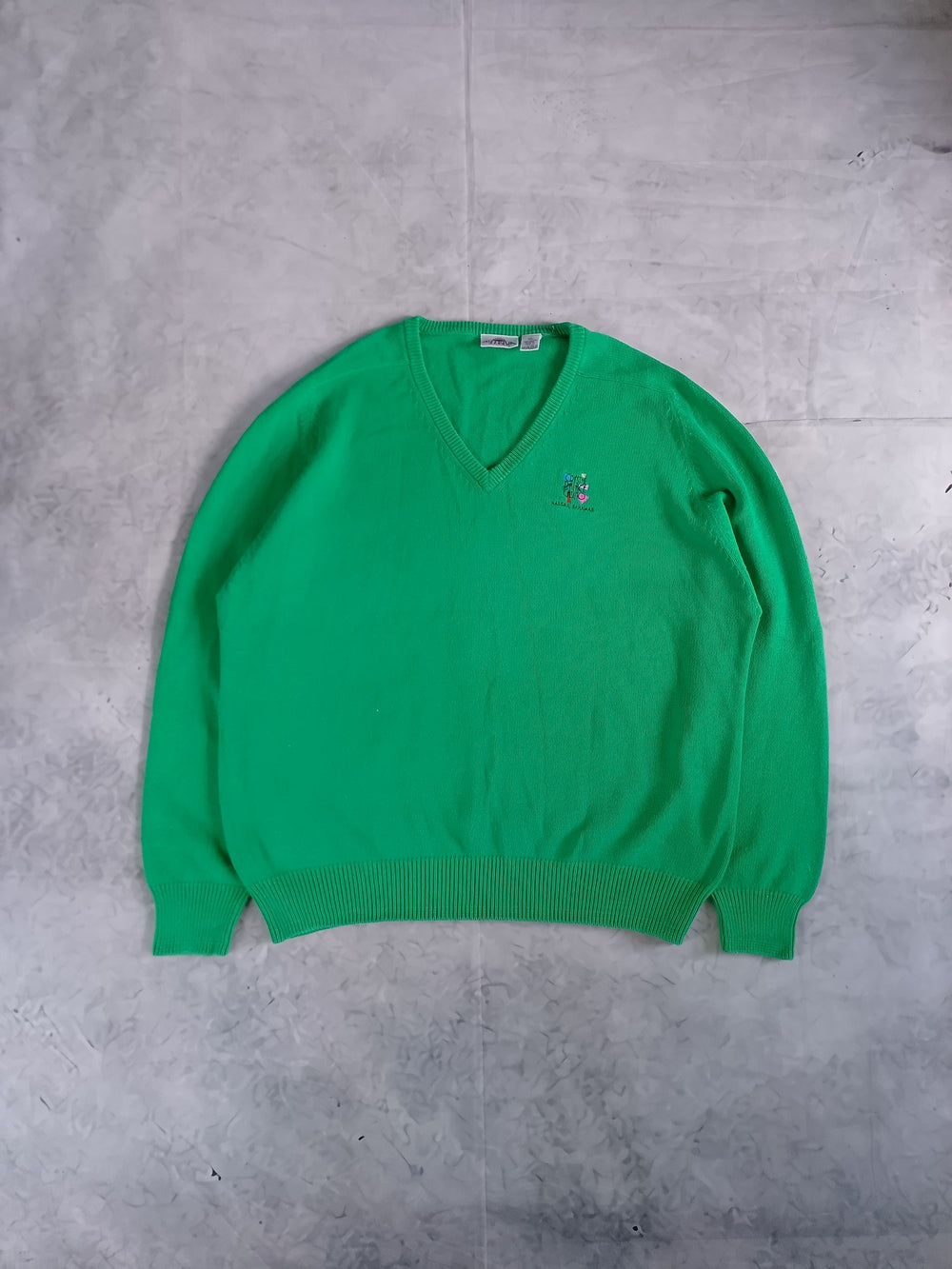 Vintage 90s CRYSTAL PALACE CASINO BAHAMAS V-Neck Sweatshirt