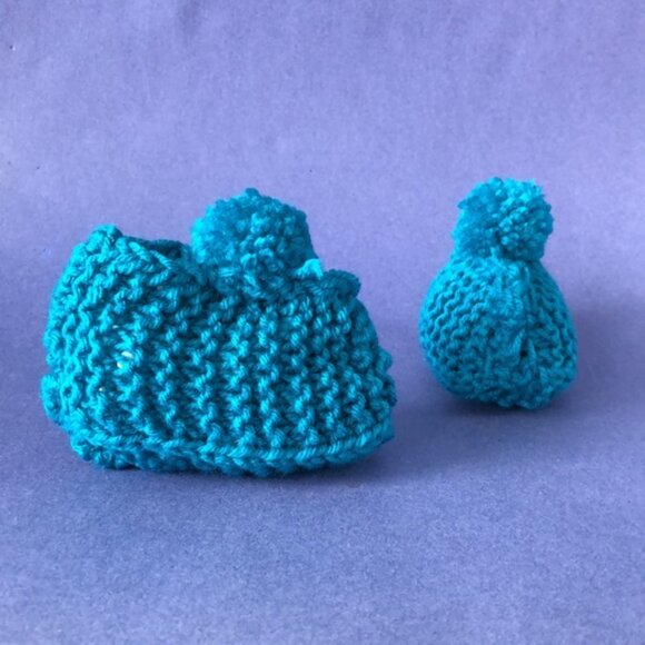 NWT Vintage Handmade Knitted Teal Children’s Slipper Booties