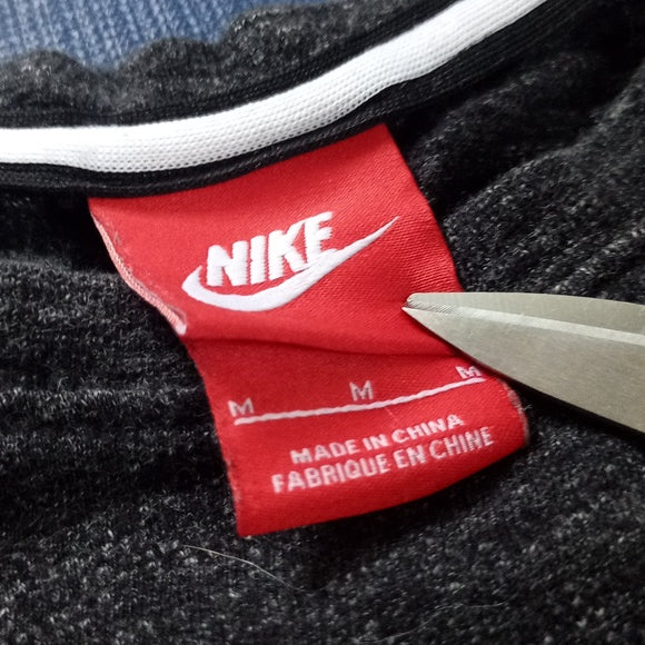 Nike Classic Essential T-Shirt