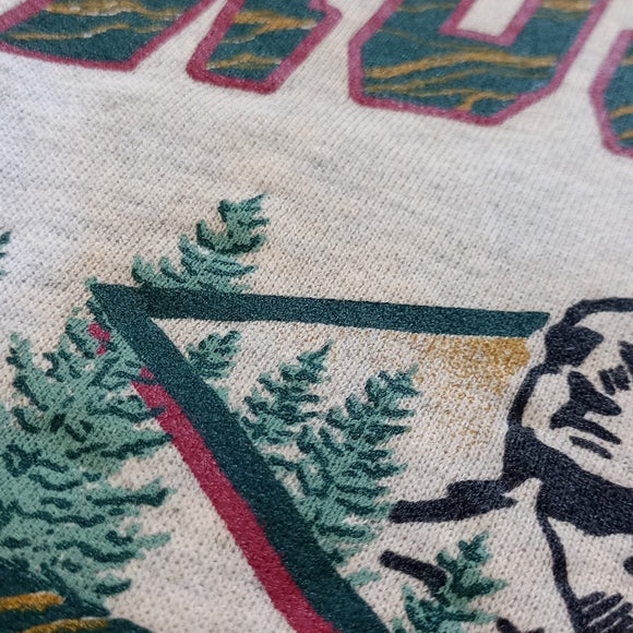 VINTAGE 90s Mount Rushmore South Dakota Crewneck Sweater
