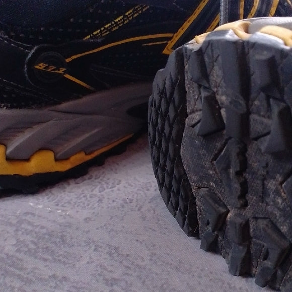 NEW BALANCE 573 GORE-TEX TRAINERS (MT573GTB)