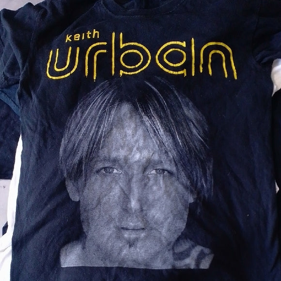 🎶 Modern Band Tee Wholesale Bundle (Semi-Mystery Mix!) 🎶 (20 Tees)