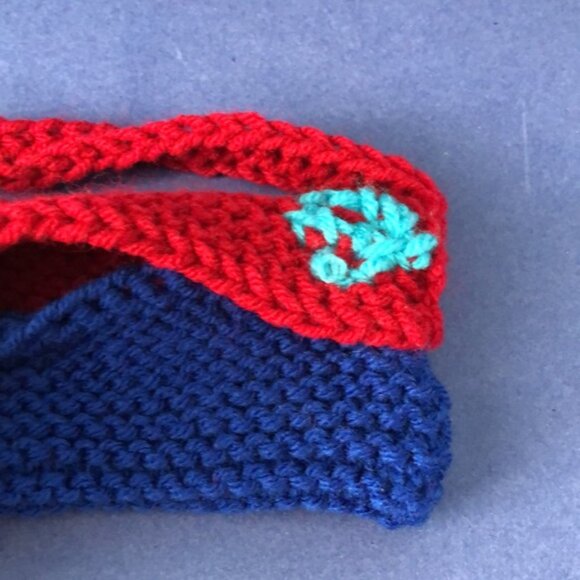 NWOT Vintage Hand-Knitted Made-in-Canada Colourful Red Mini-Purse Bag