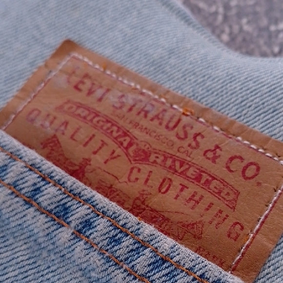 One-of-a-Kind Reworked Levi’s Crossbody Bag – Unisex 512s