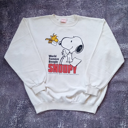 Vintage 1965 World Famous Beagle Snoopy Crewneck Sweater