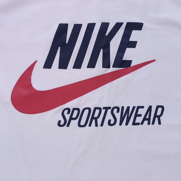 Nike Sportswear Essential Big Logo White T-Shirt The Nike Tee UNISEX