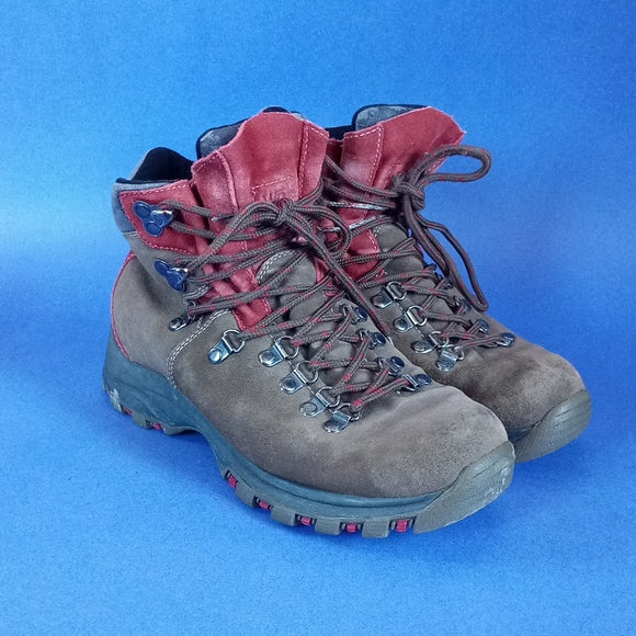 Wind River Leather Distressed Winter Hiking Boots