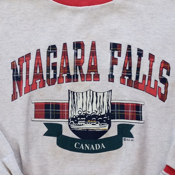 VINTAGE 90s Niagara Falls Crewneck Sweater