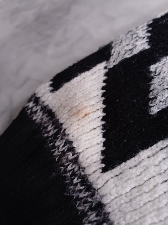 Vintage 90s Black & White Patterned Sweater Oversized