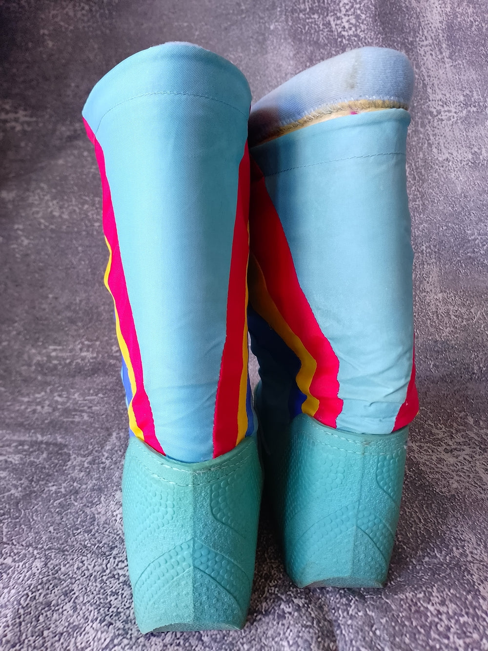 RARE Vintage 1980s Rainbow-striped Moon Boots UNISEX