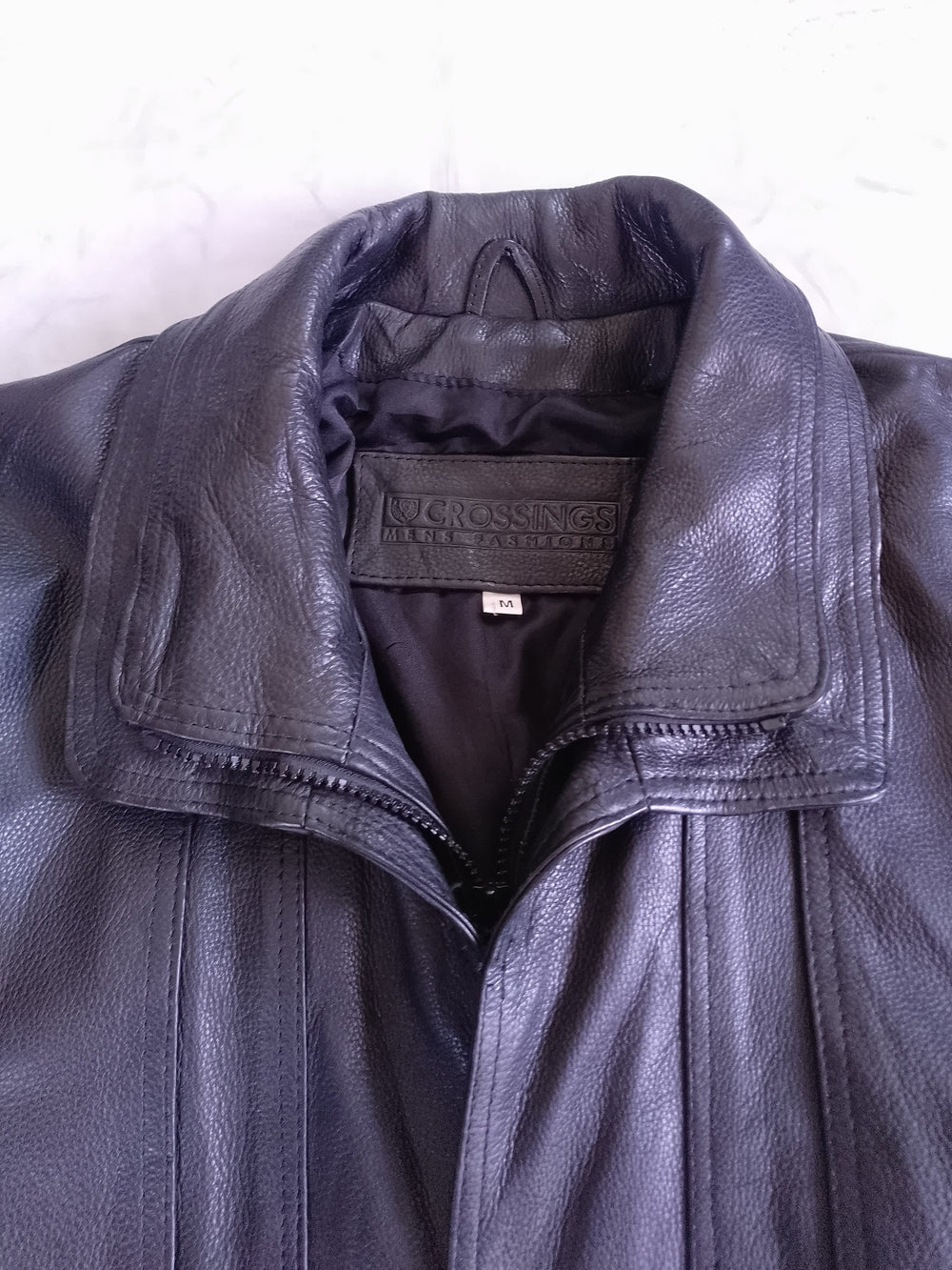 Vintage Men's Black Leather Bomber Jacket