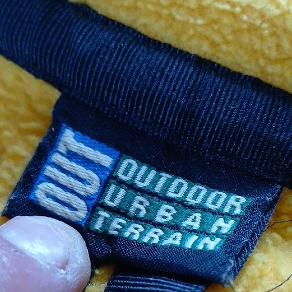 VINTAGE Y2K YELLOW FLEECE SWEATER