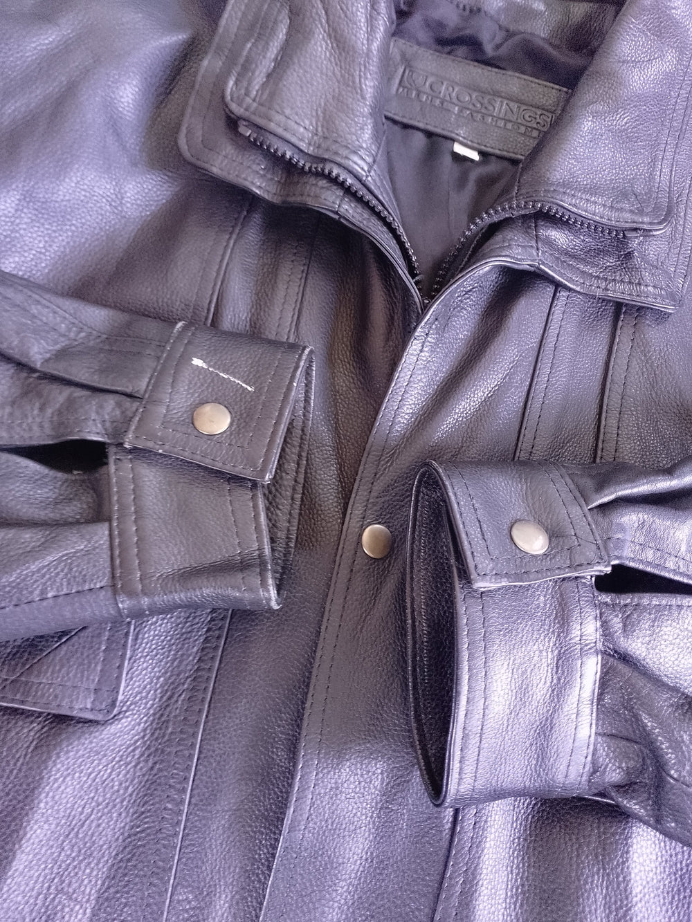 Vintage Men's Black Leather Bomber Jacket