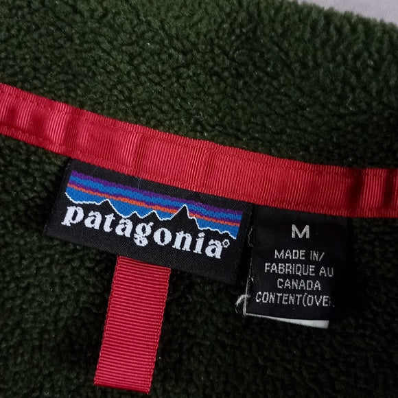 Vintage Patagonia Pullover Sweater Green. Blue Trim UNISEX