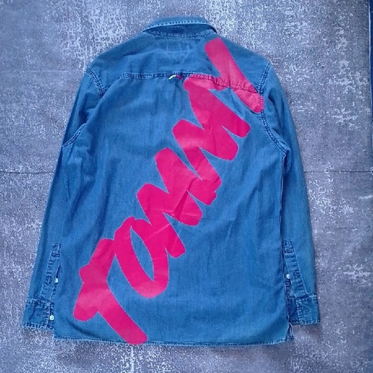 Tommy Hilfiger Blue Denim Shirt with Bold Red Logo CUSOTM FIT