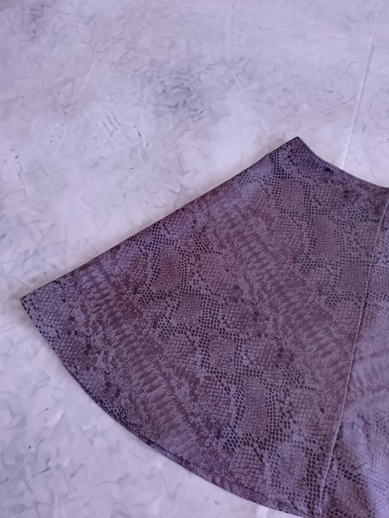 Flared Lace-Pattern Mini Skirt in Mauve Faux Snakeskin