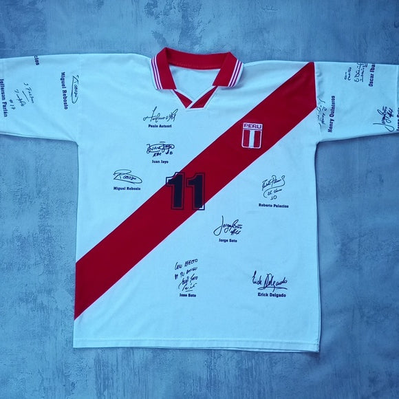 VINTAGE PERU Signature Soccer Jersey #11