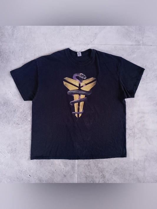 Kobe Bryant Mamba Wrapping Kobe Logo T-Shirt