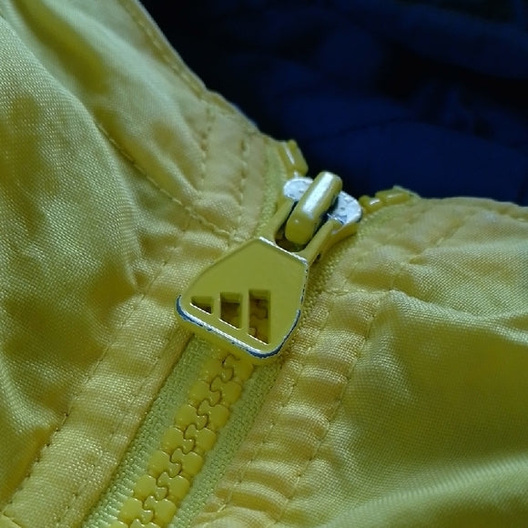 VINTAGE 90s ADIDAS YELLOW ESSENTIAL WINTER JACKET WITH HOOD