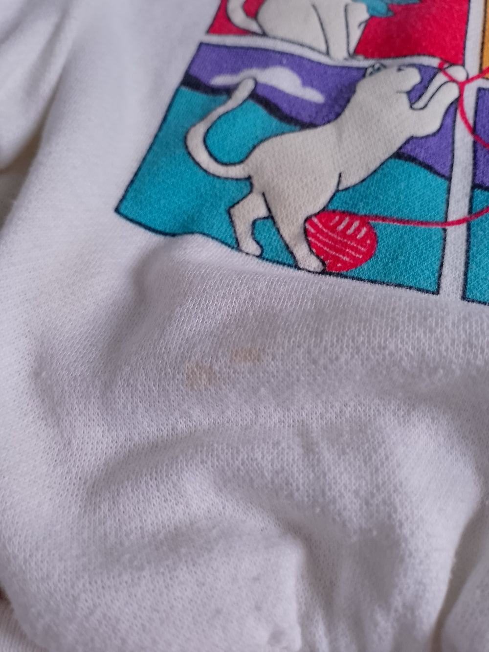 Vintage 90s White 'The Kitten' Graphic Sweatshirt UNISEX