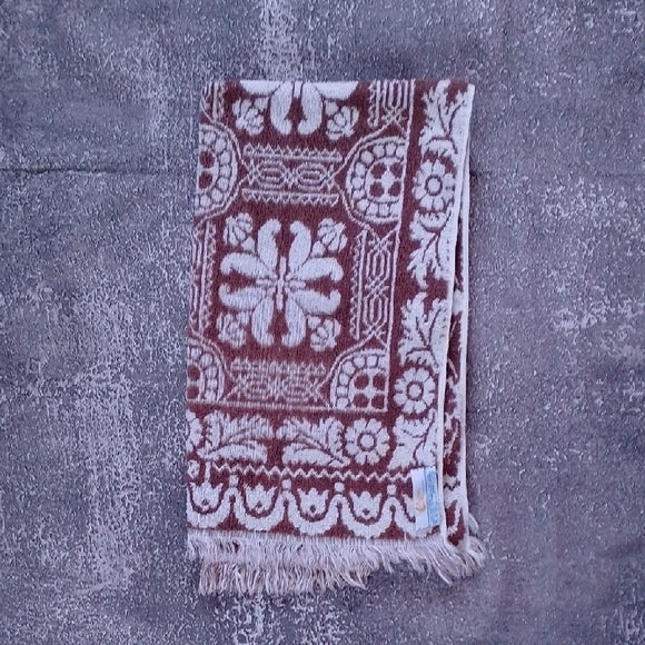 Vintage Elegant Floral Patterned Towels CALDWELL