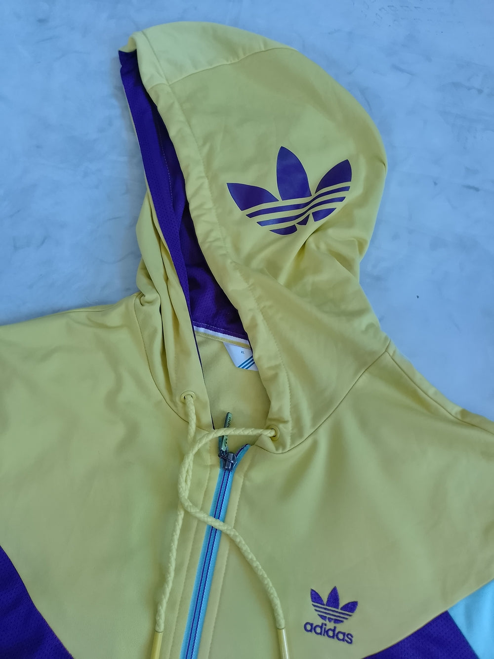 ADIDAS TRACK STYLE JACKET