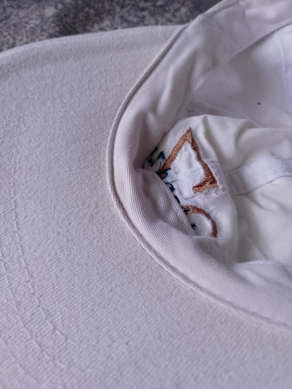 Vintage Oakland Zoo Embroidered White Baseball Cap