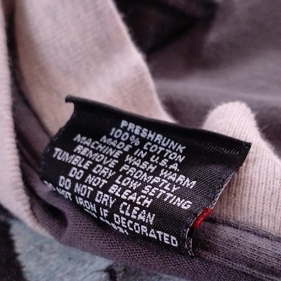 Vintage 1993 Gray Yukon Wolf Graphic T-Shirt Jon Van Zyle SINGLE STITCH UNISEX