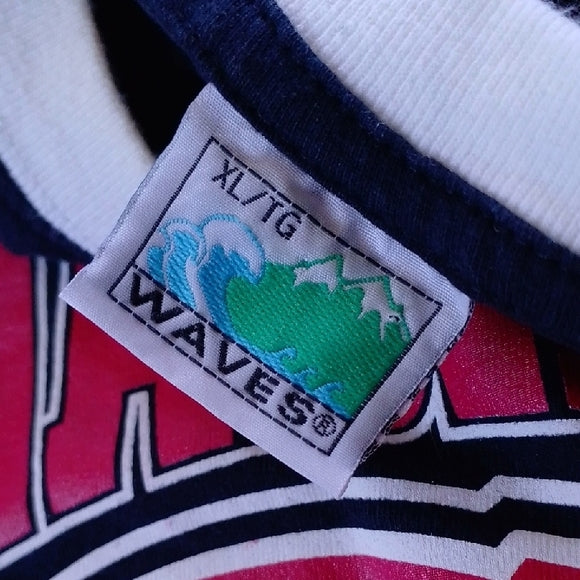 VINTAGE '90s WAVES NHL MONTREAL CANADIENS T-SHIRT