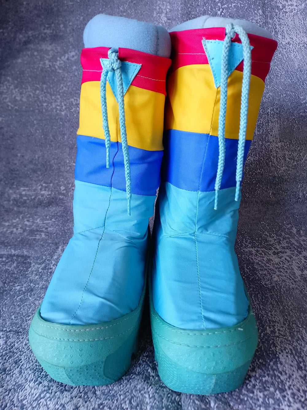 RARE Vintage 1980s Rainbow-striped Moon Boots UNISEX