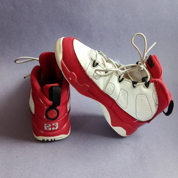 Air Jordan 9 Retro White Gym Red (PS) Shoe 401811-160