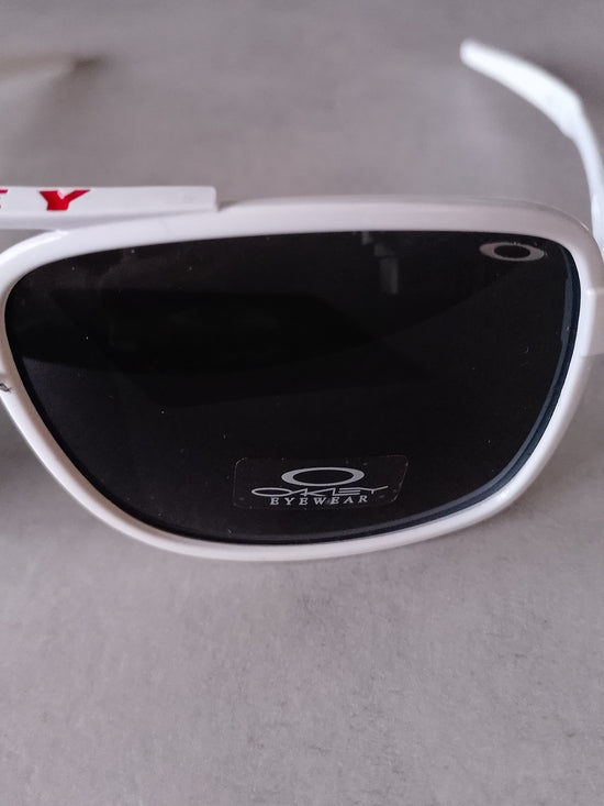 Vintage 2002 Oakley White Frame Sunglasses with Black Lenses NWT