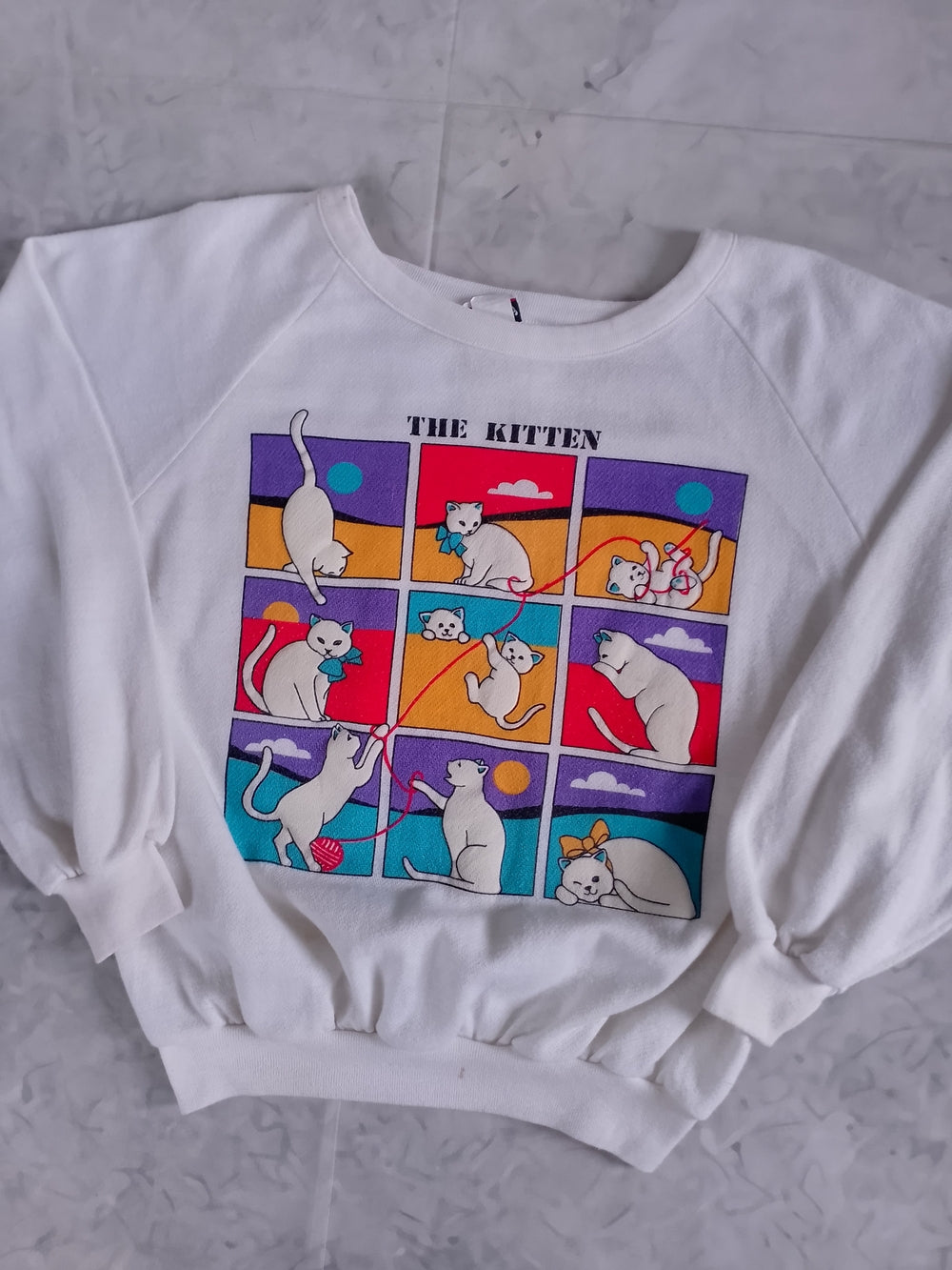 Vintage 90s White 'The Kitten' Graphic Sweatshirt UNISEX