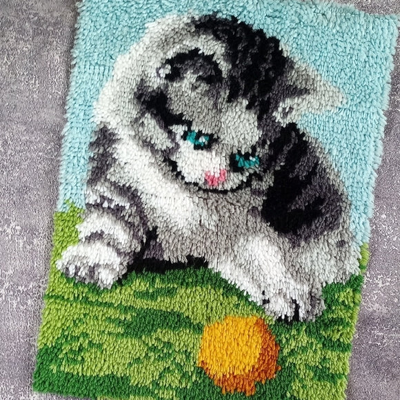 Vintage 90s Kitten Playing with Ball Latch Rug