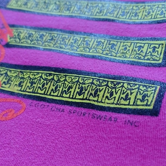 VINTAGE '90s GOTCHA PINK SURFER GRAPHIC T-SHIRT