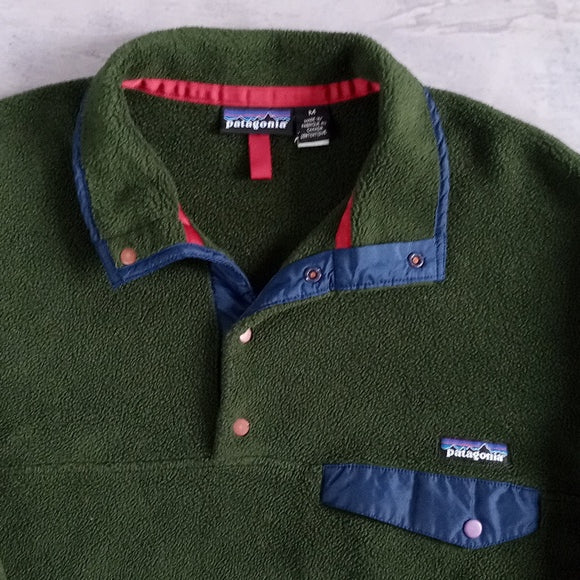 Vintage Patagonia Pullover Sweater Green. Blue Trim UNISEX