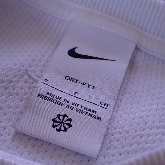 Nike THE PLAYERS Women's White Textured Cropped Sweatshirt