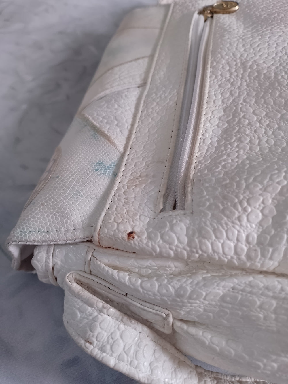 Vintage 80s Cream/White Crossbody Shoulder Bag NAS