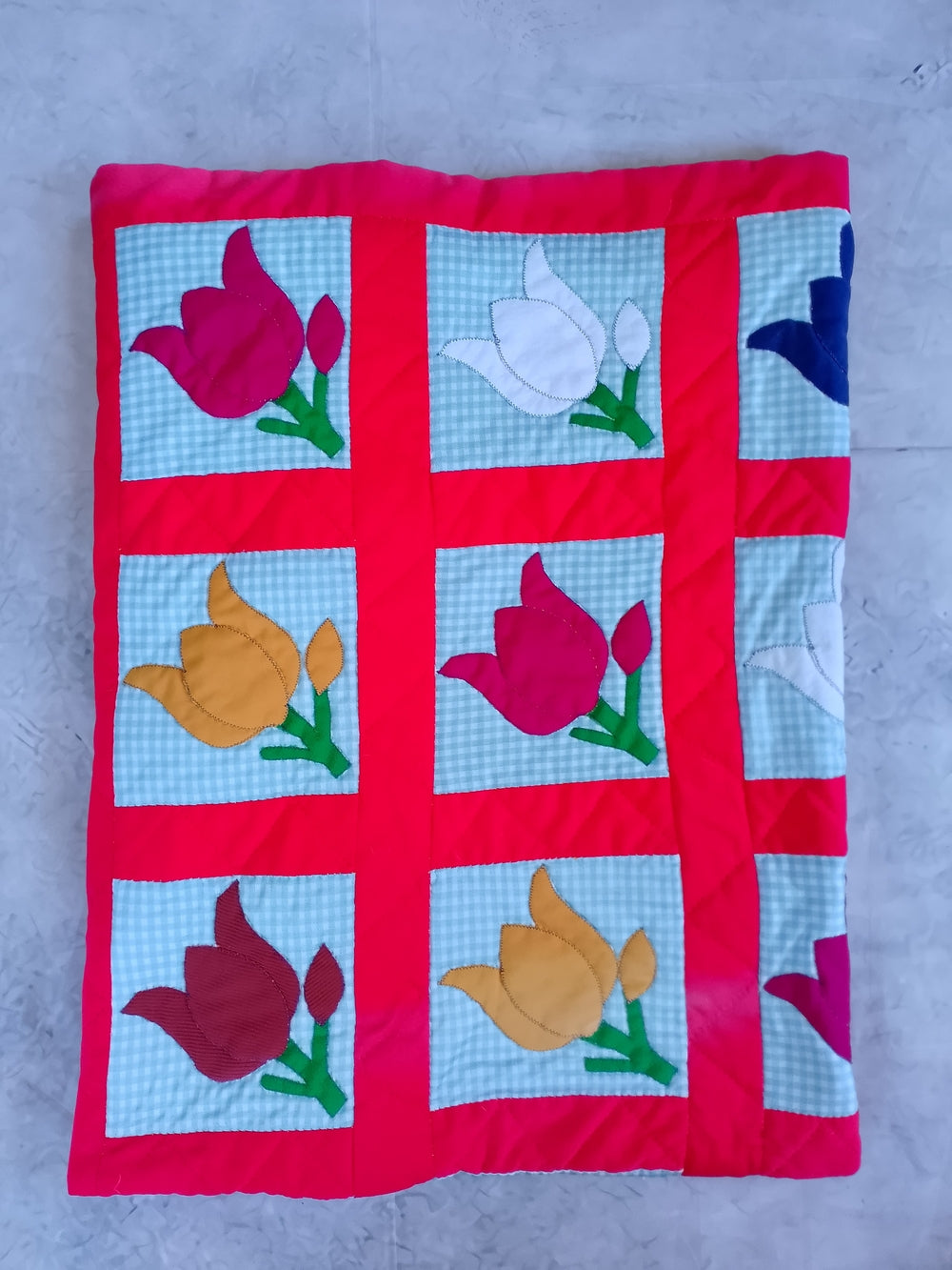 Vintage Tulip Floral Handmade Quilt Patchwork